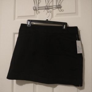 Croft & Barrow NWT Black Skort